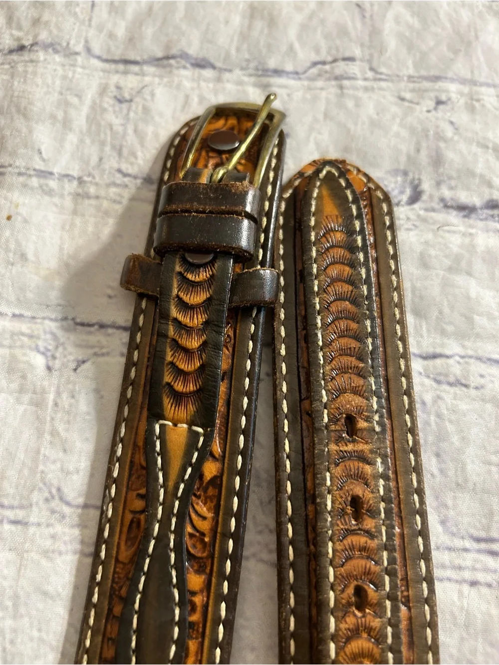 LOT OF (2) VINTAGE WESTERN LEATHER EMBOSSED MENS BROWN BIRDS & FLORAL BELTS